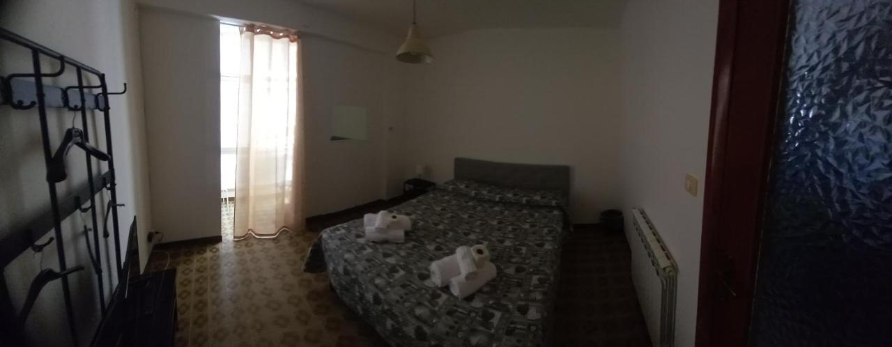 Framamired Bed & Breakfast Palermo Bagian luar foto