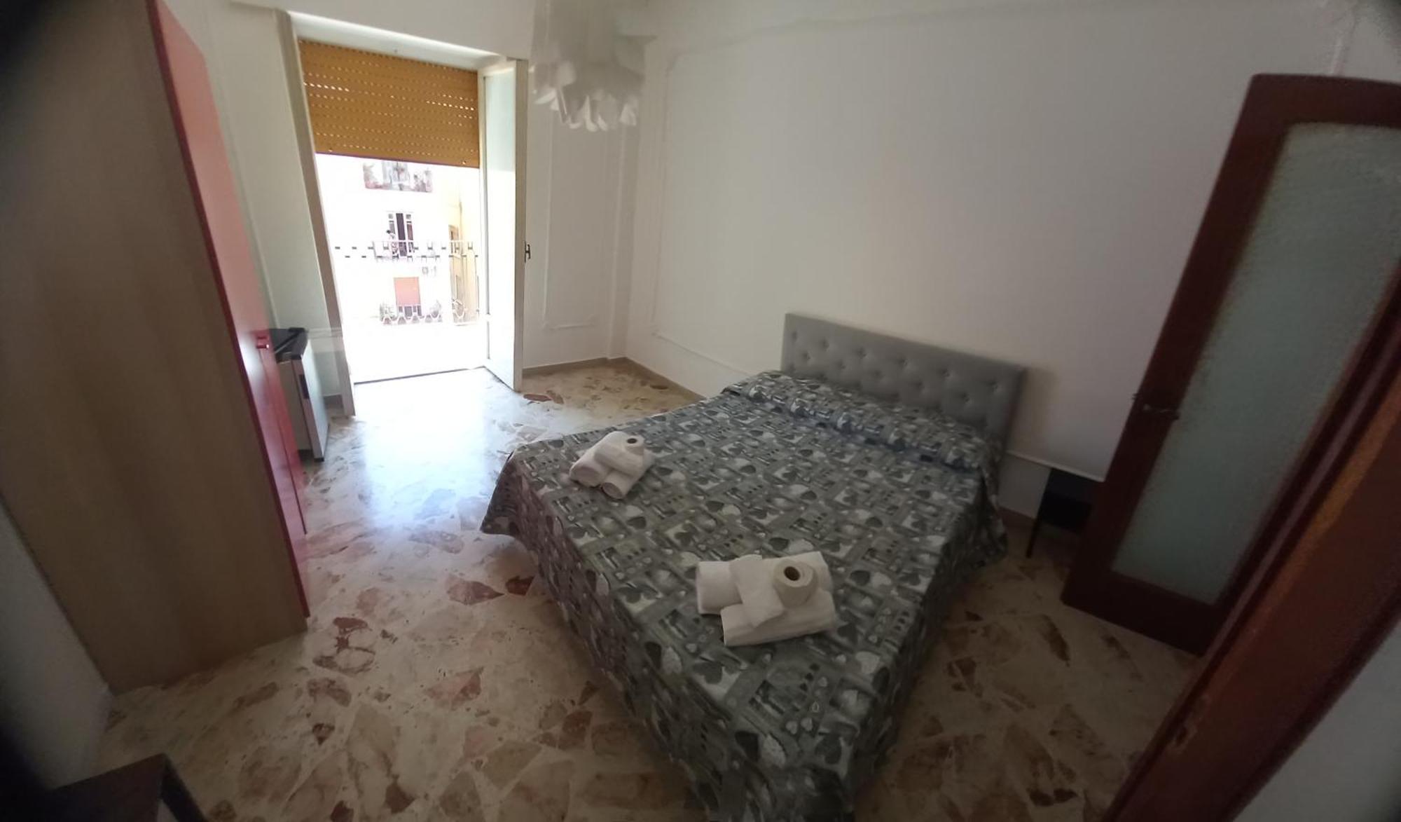 Framamired Bed & Breakfast Palermo Bagian luar foto