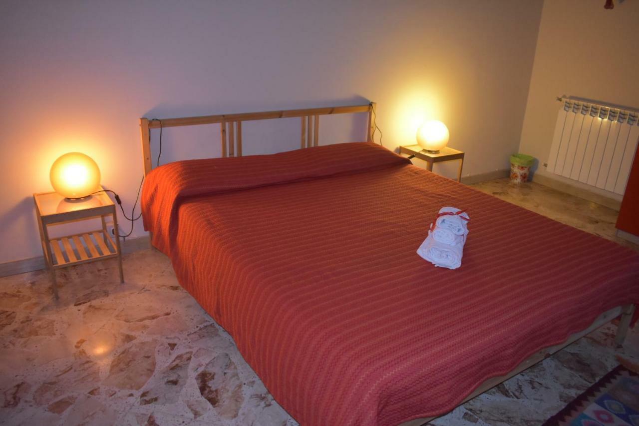 Framamired Bed & Breakfast Palermo Bagian luar foto