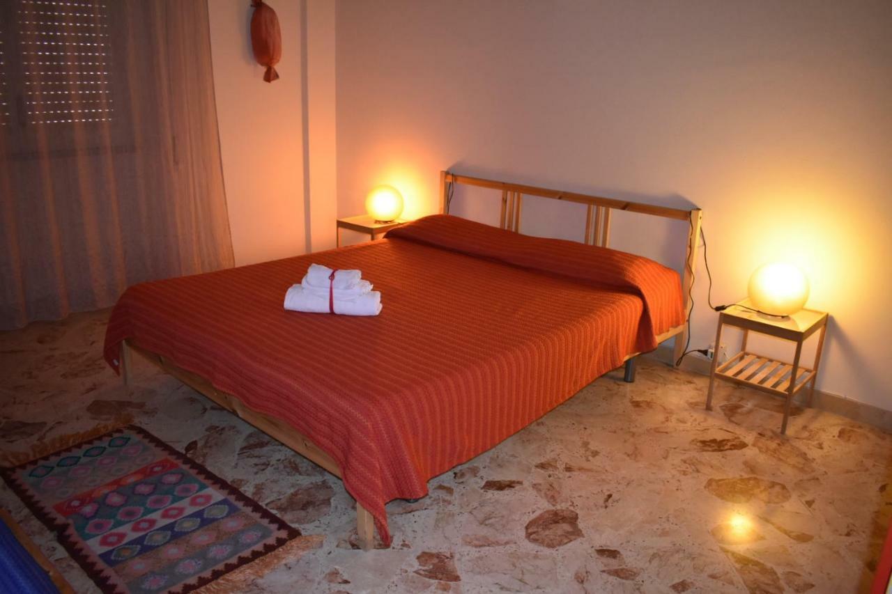 Framamired Bed & Breakfast Palermo Bagian luar foto