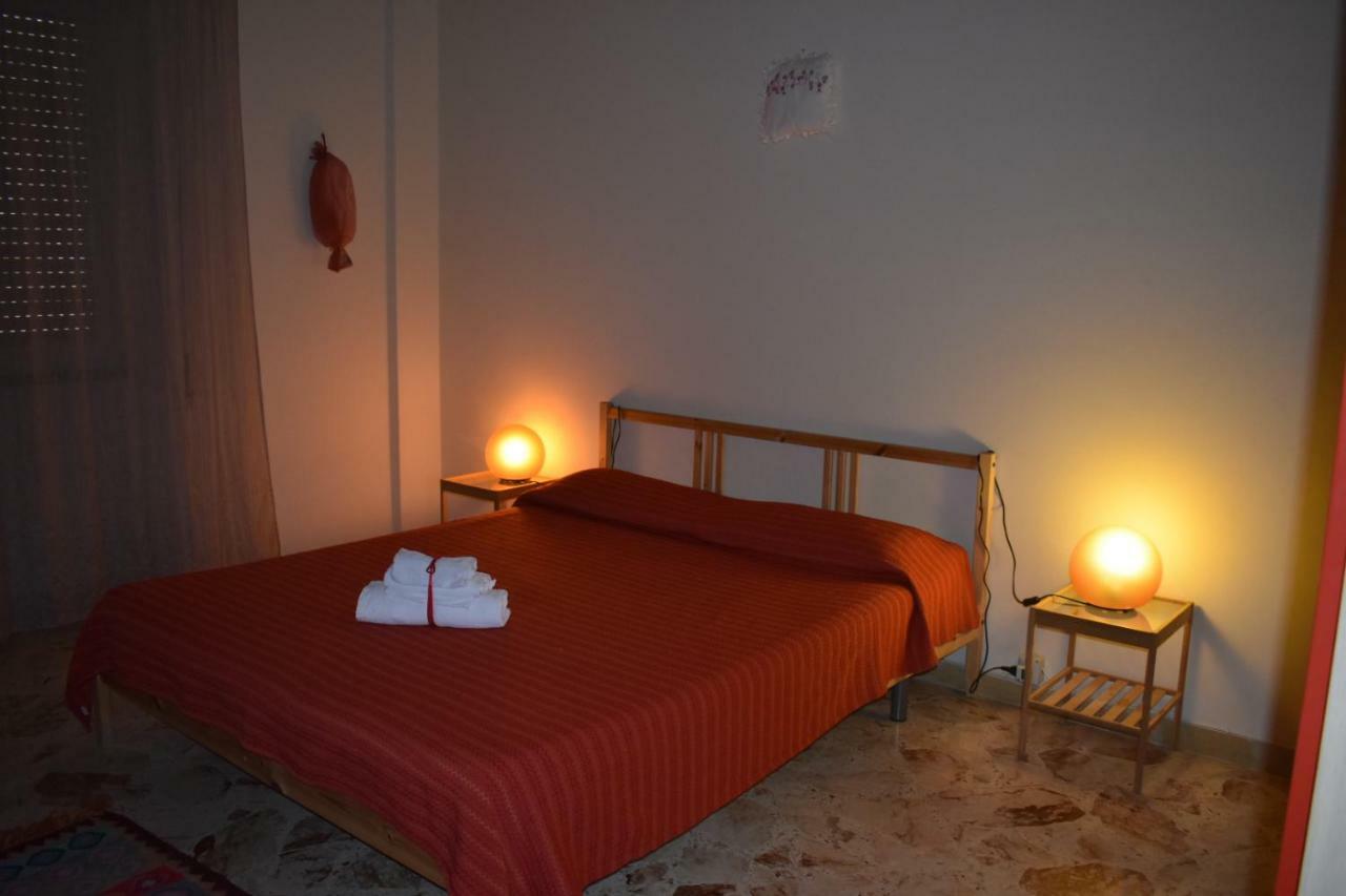 Framamired Bed & Breakfast Palermo Bagian luar foto