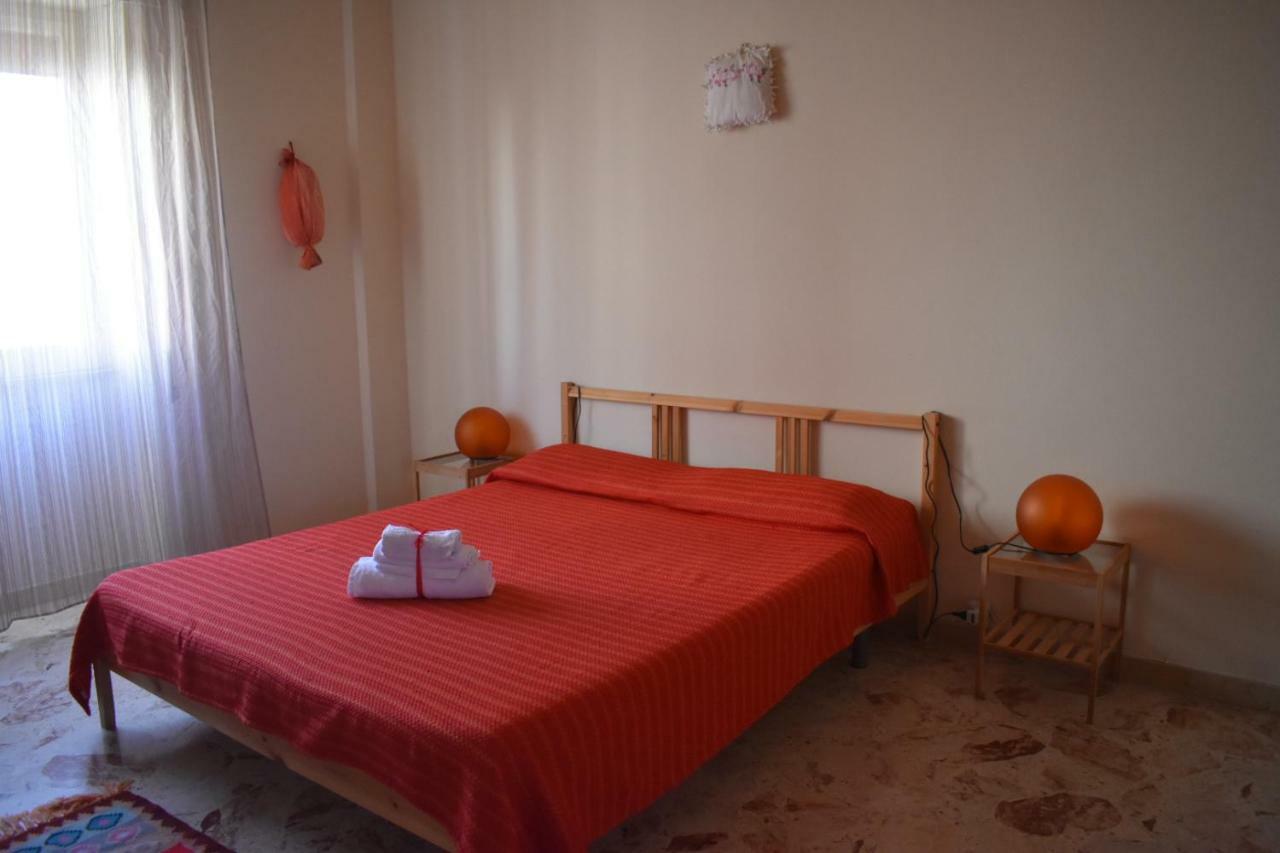 Framamired Bed & Breakfast Palermo Bagian luar foto