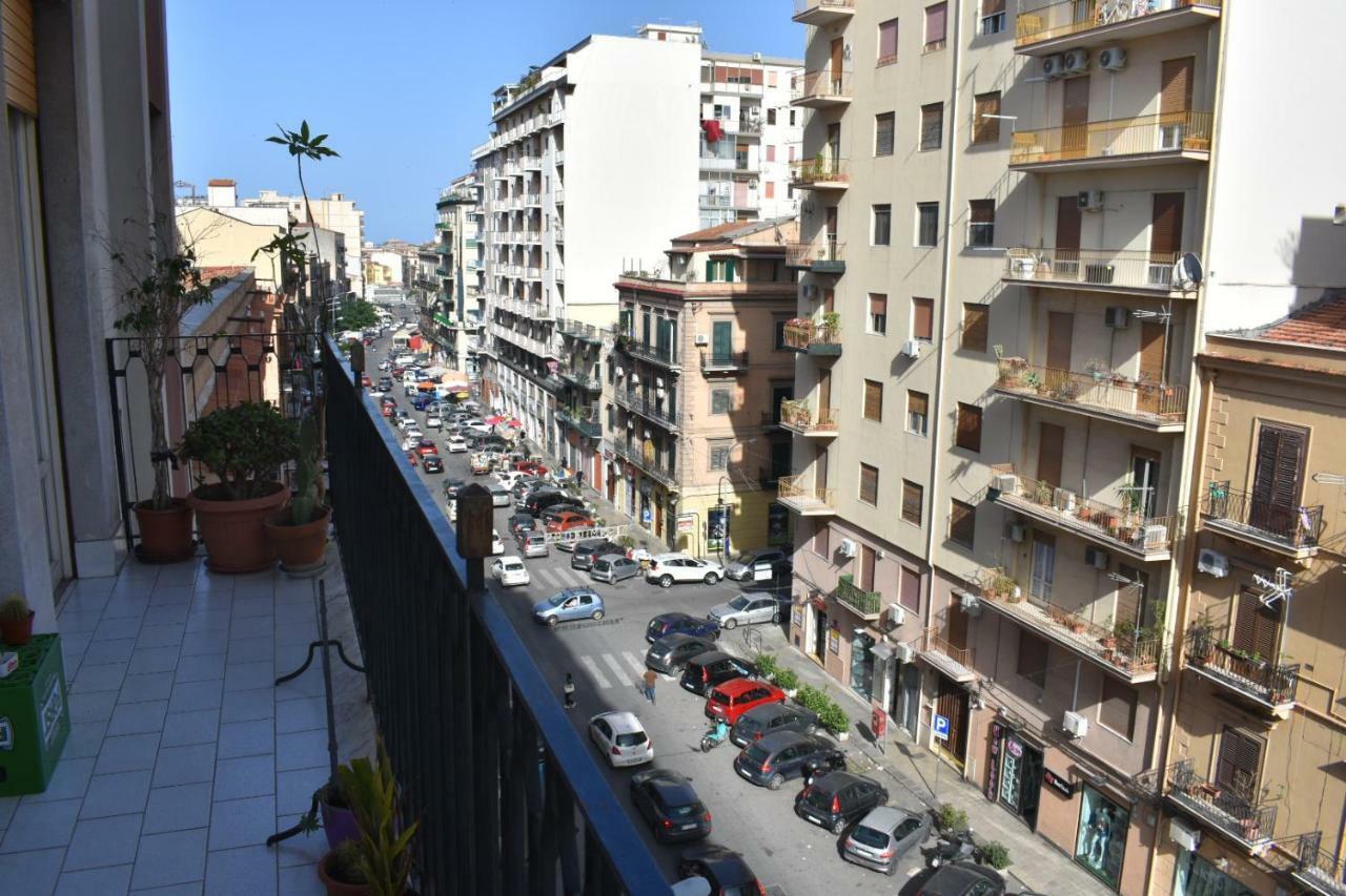 Framamired Bed & Breakfast Palermo Bagian luar foto