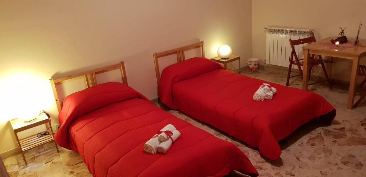 Framamired Bed & Breakfast Palermo Bagian luar foto