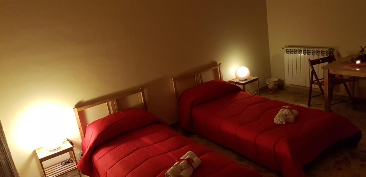 Framamired Bed & Breakfast Palermo Bagian luar foto